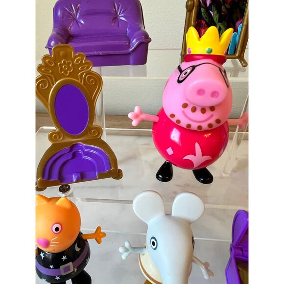 Peppa Pig Castle Halloween and Figures Mixed Furniture Series Toy Lot - Picture 4 of 11